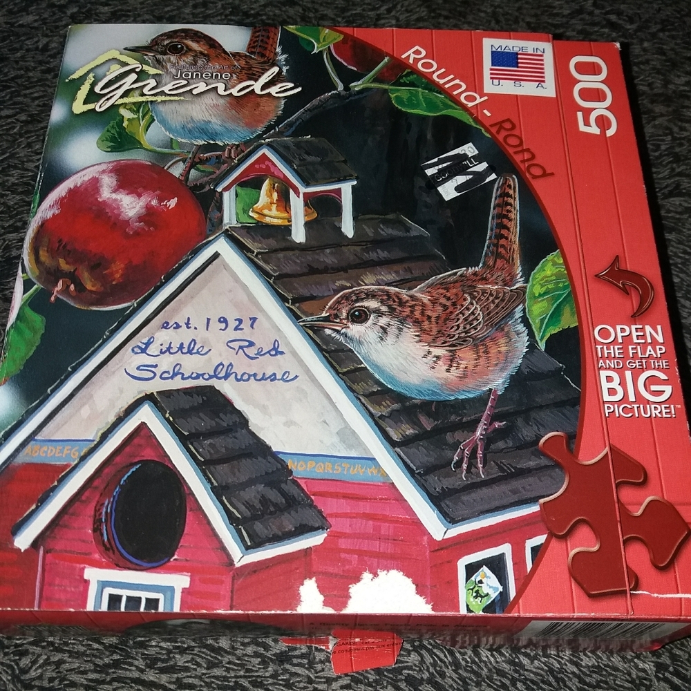 Master Piece  Round Puzzles 500 Little Red Schoolh